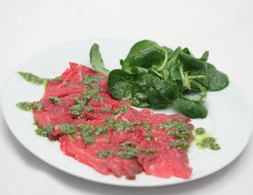 Carpaccio vom Rind mit Rucolapesto Rezept - ichkoche.at