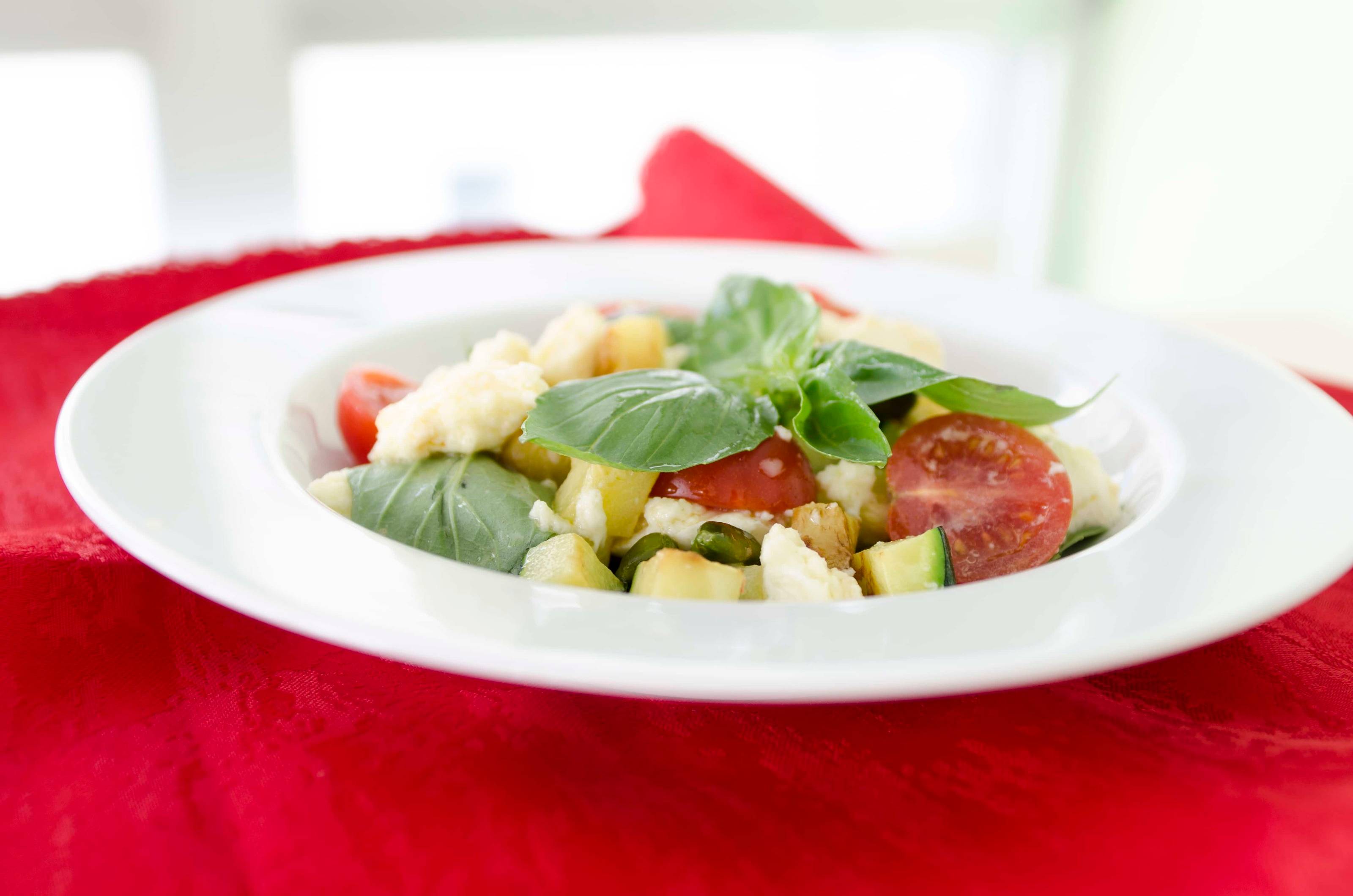 Zucchinisalat mit Mozzarella