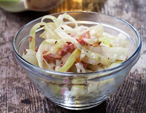 Warmer Krautsalat Rezept - ichkoche.at Warmer Krautsalat Rezept - ichkoche.at