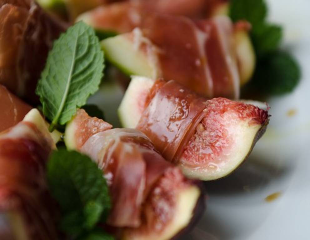 Feigen in Parmaschinken gewickelt Feigen in Parmaschinken gewickelt