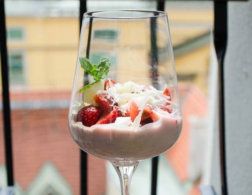 Rezept für schlankes Joghurt-Erdbeer-Dessert