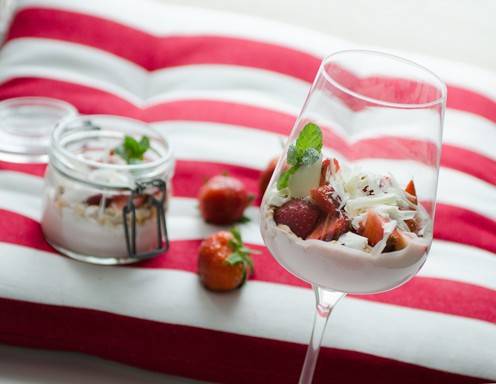 Rezept für schlankes Joghurt-Erdbeer-Dessert