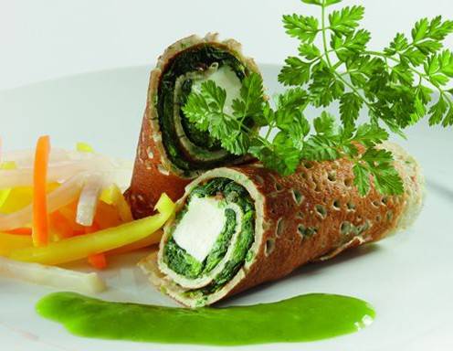 Buchweizen-Roulade mit jungen Frühlingskräutern Rezept