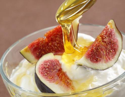 Griechisches Joghurt mit Wabenhonig Griechisches Joghurt mit Wabenhonig