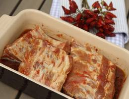 <p>Probieren Sie unterschiedliche Marinaden aus - bei uns finden Sie viele <a title="Spareribs Rezepte" href="spareribs-rezepte/">Spareribs Rezepte</a> dazu.</p> <p>Probieren Sie unterschiedliche Marinaden aus - bei uns finden Sie viele <a title="Spareribs Rezepte" href="spareribs-rezepte/">Spareribs Rezepte</a> dazu.</p>