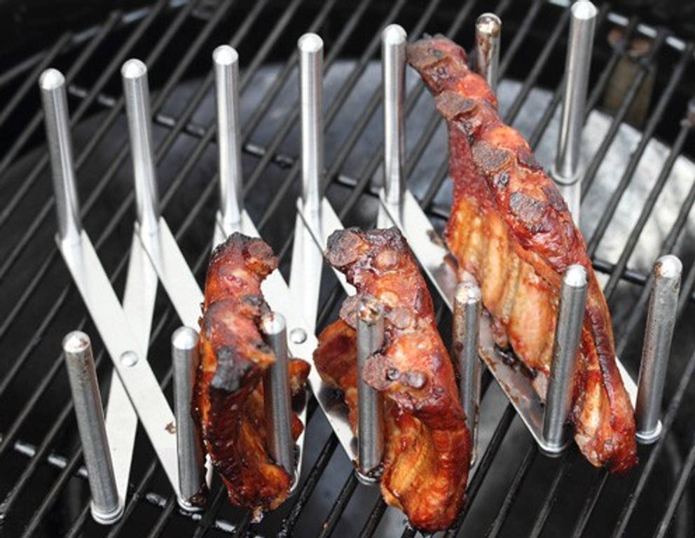 <p>Am Griller am besten eine Halterung für die einzelnen Stücke verwenden - so sparen Sie das Umdrehen.</p> <p>Am Griller am besten eine Halterung für die einzelnen Stücke verwenden - so sparen Sie das Umdrehen.</p>
