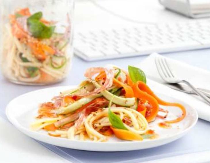Nudelsalat mit Sesam Nudelsalat mit Sesam