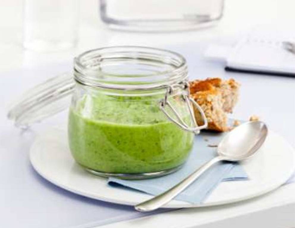 Kräutersuppe mit Frischkäse Kräutersuppe mit Frischkäse