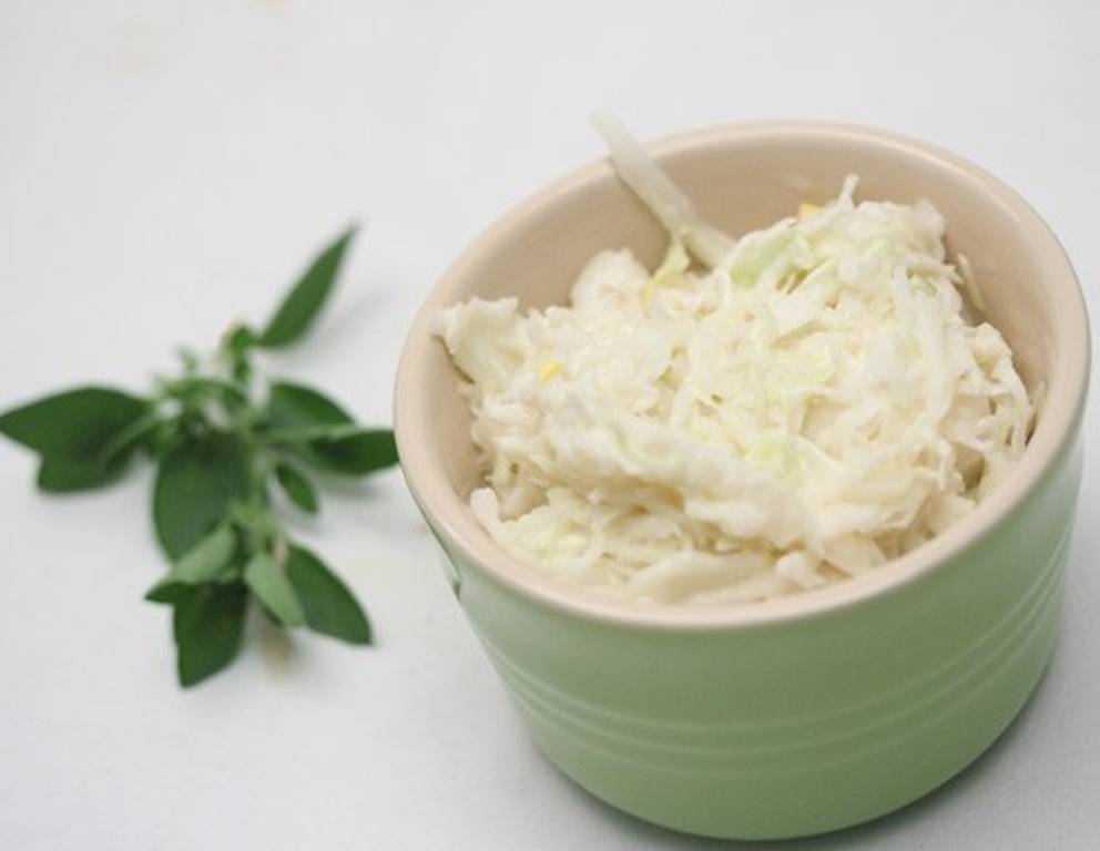 Krautsalat mit Mayonnaise Krautsalat mit Mayonnaise