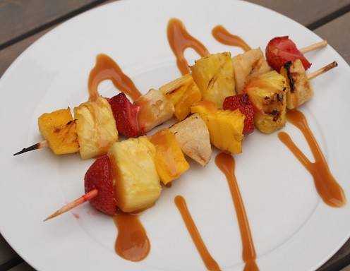 Gegrillte Früchte mit Karamellsauce Rezept