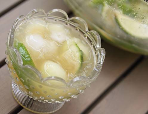 Caipirinha-Bowle Rezept