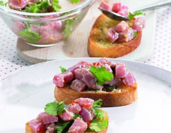 Crostini mit Thunfischtatar