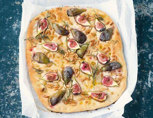Focaccia mit Feigen und Rosmarin
