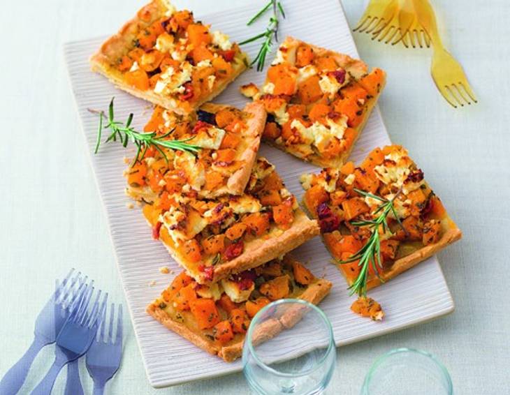 Kürbiskuchen mit Schafskäse Kürbiskuchen mit Schafskäse