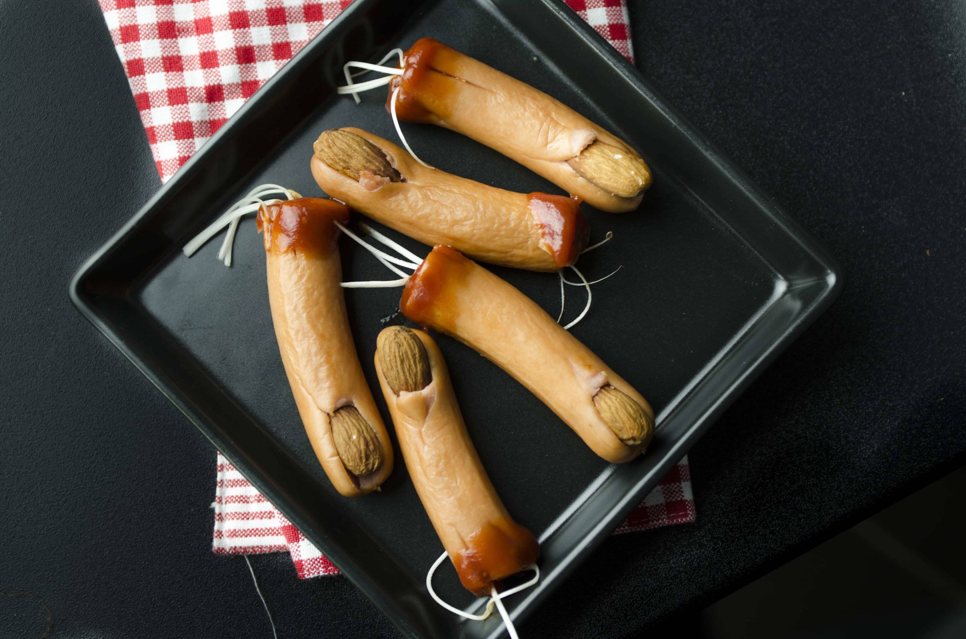 Halloween Abgerissene Finger Rezept - ichkoche.de Halloween Abgerissene Finger Rezept - ichkoche.de