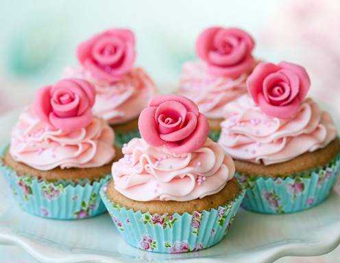 <p>Blumige Cupcakes f&uuml;r Verliebte... oder Menschen, die einfach Blumen m&ouml;gen...</p>