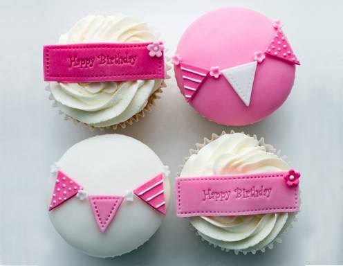 <p>Rosa Cupcakes Kunstwerke...</p>