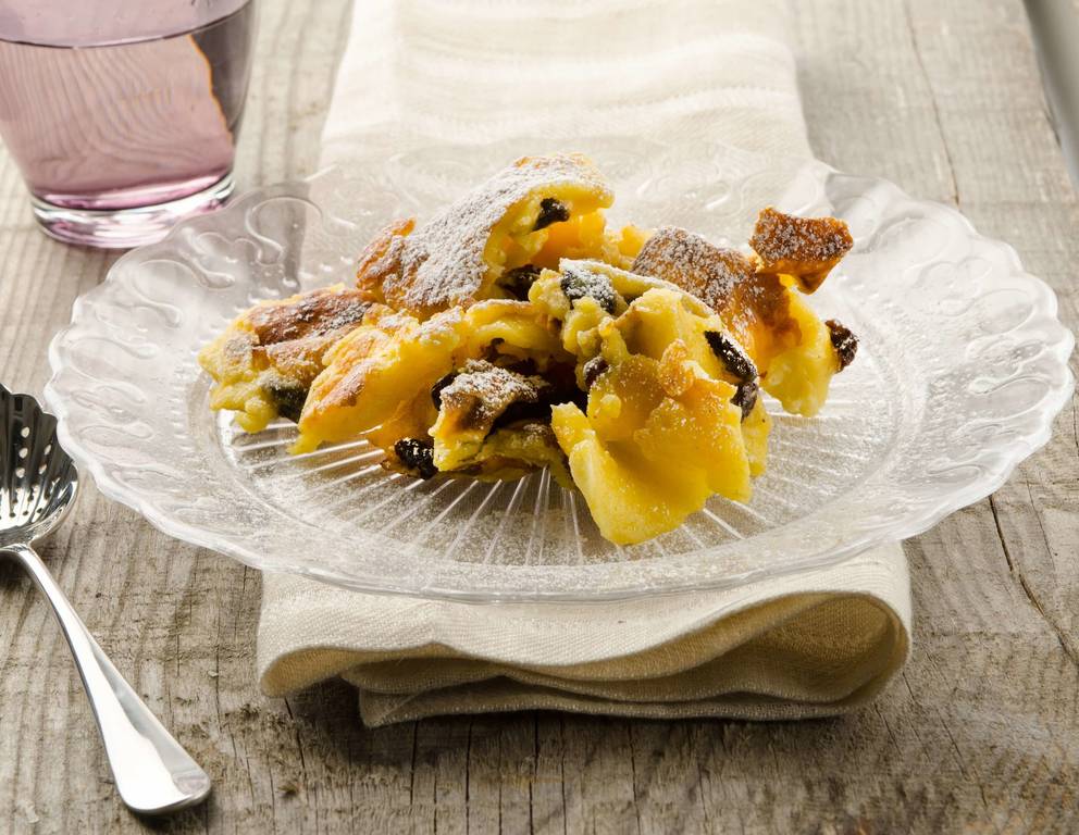 Kaiserschmarren für Anfänger mit Zwetschkenröster Kaiserschmarren für Anfänger mit Zwetschkenröster