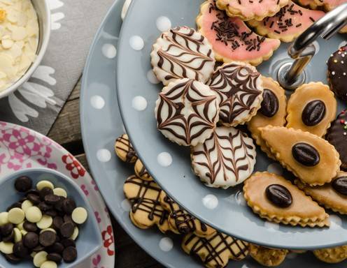Kekse backen zur Weihnachtszeit