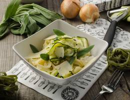Zucchini-Tagliatelle Zucchini-Tagliatelle