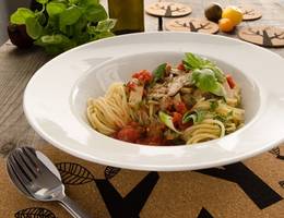 Spaghetti al tonno Spaghetti al tonno