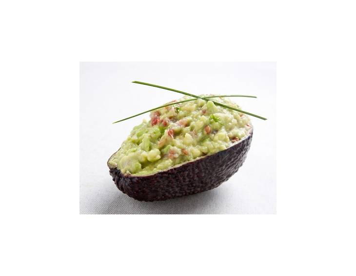 Gefüllte Avocado mit Granatapfel Gefüllte Avocado mit Granatapfel