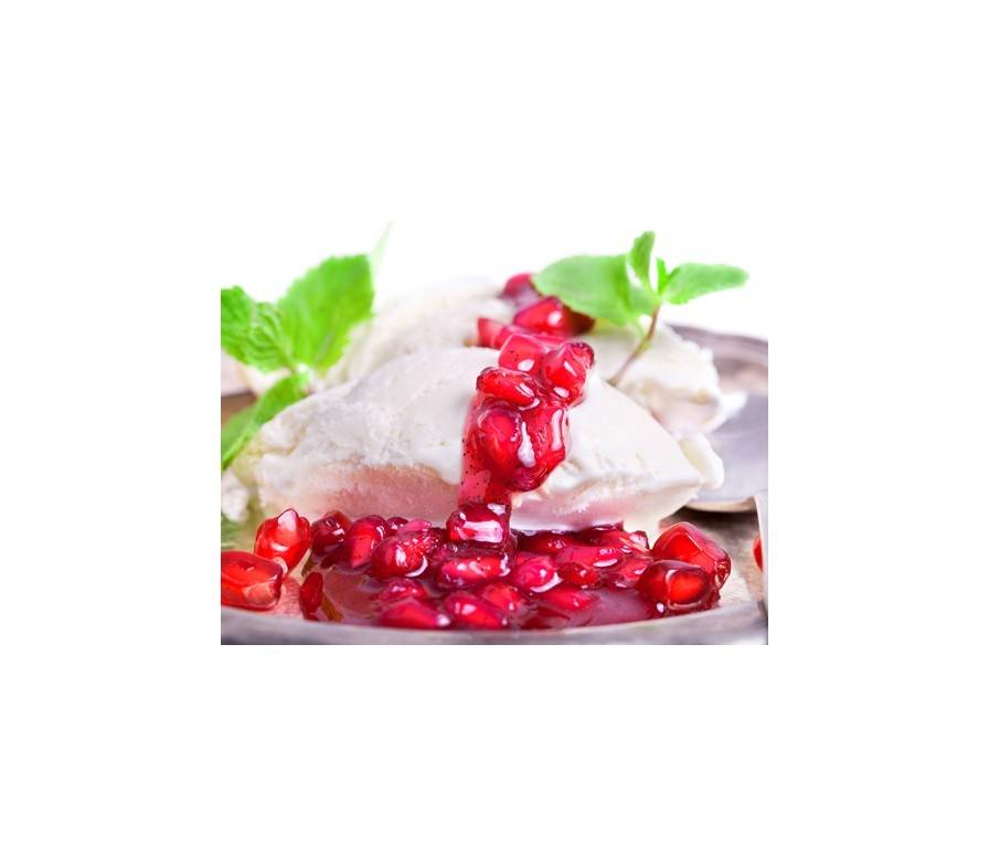 Vanilleeis mit Granatapfelkernen