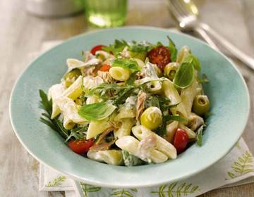 Nudelsalat mit Thunfisch Nudelsalat mit Thunfisch