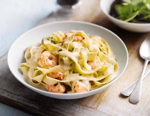 Pasta mit Garnelen al Alfredo Rezept