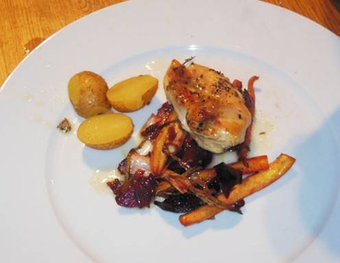 Geschmortes Huhn mit Kartoffeln Rezept - ichkoche.de Geschmortes Huhn mit Kartoffeln Rezept - ichkoche.de