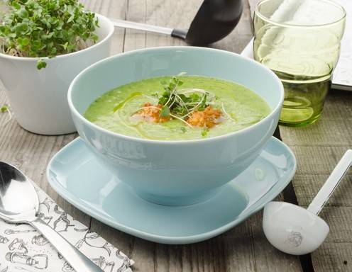 Kräutercremesuppe mit Karottenbällchen Rezept