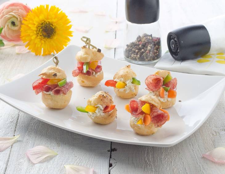 Belegte Brandteigkrapferln Belegte Brandteigkrapferln