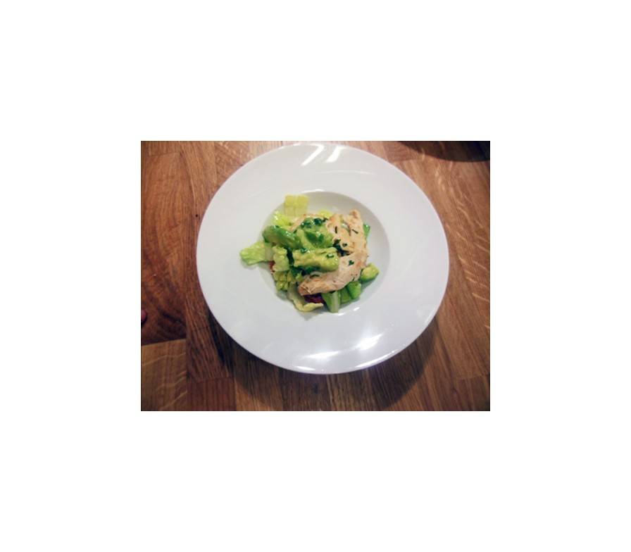 Blutorangen-Avocado-Salat mit gebratenen Hühnerstreifen und Aaron's "Speed Dressing"