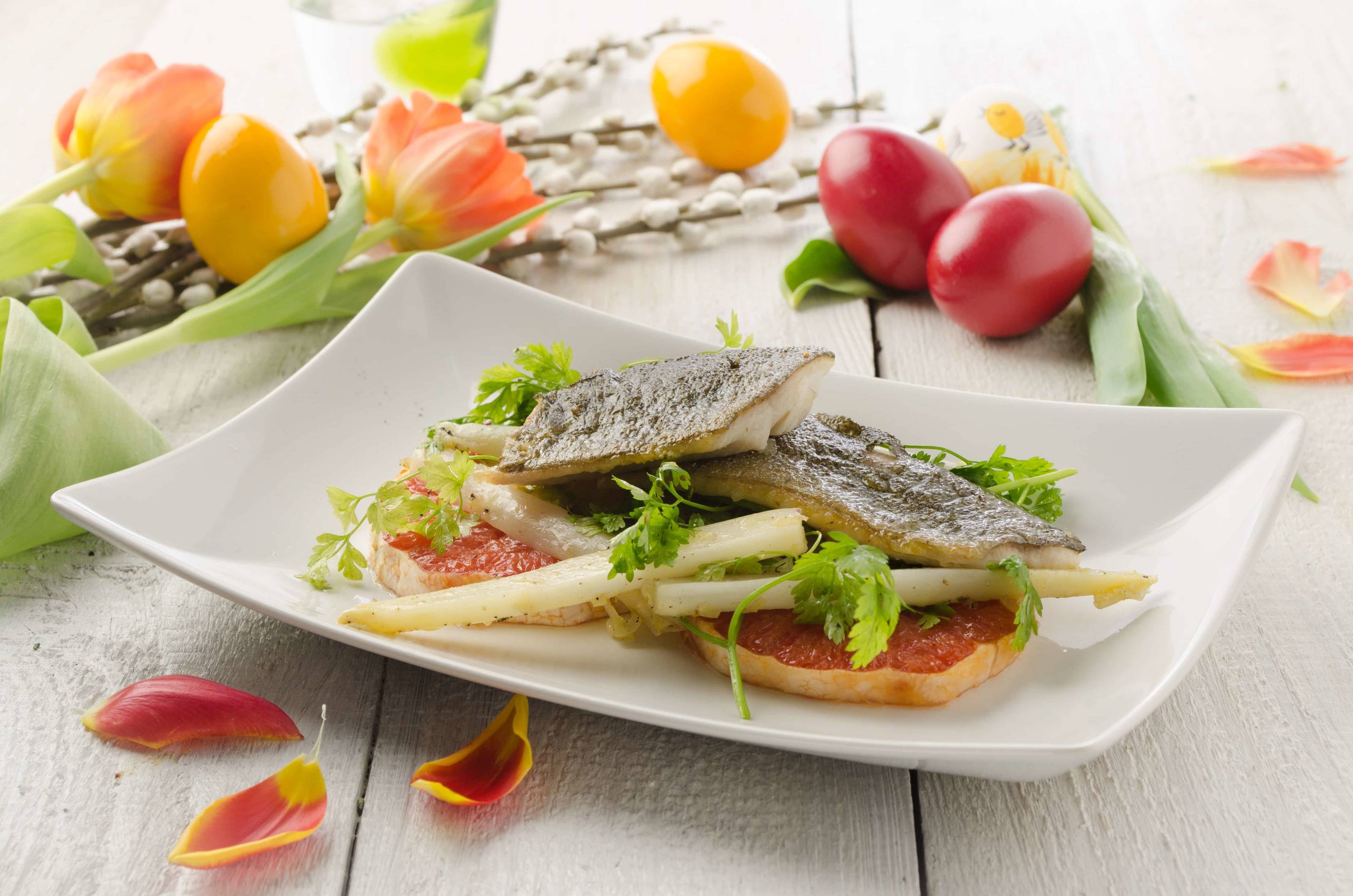Forellenfilet auf Spargel und Grapefruit