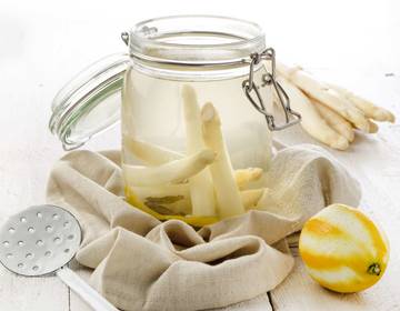 9 Spargelrezepte, die etwas anders sind...