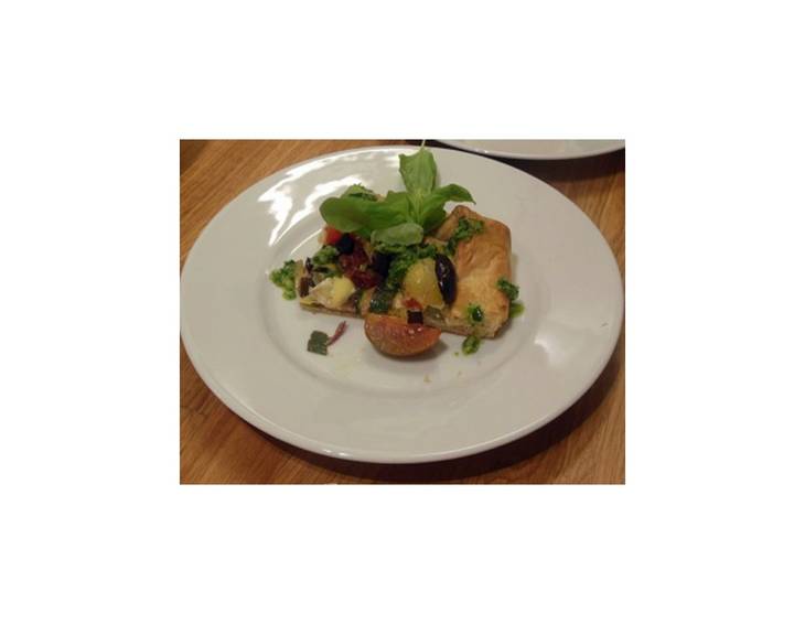 Mediterrane Gemüsetarte mit Bärlauchpesto Mediterrane Gemüsetarte mit Bärlauchpesto
