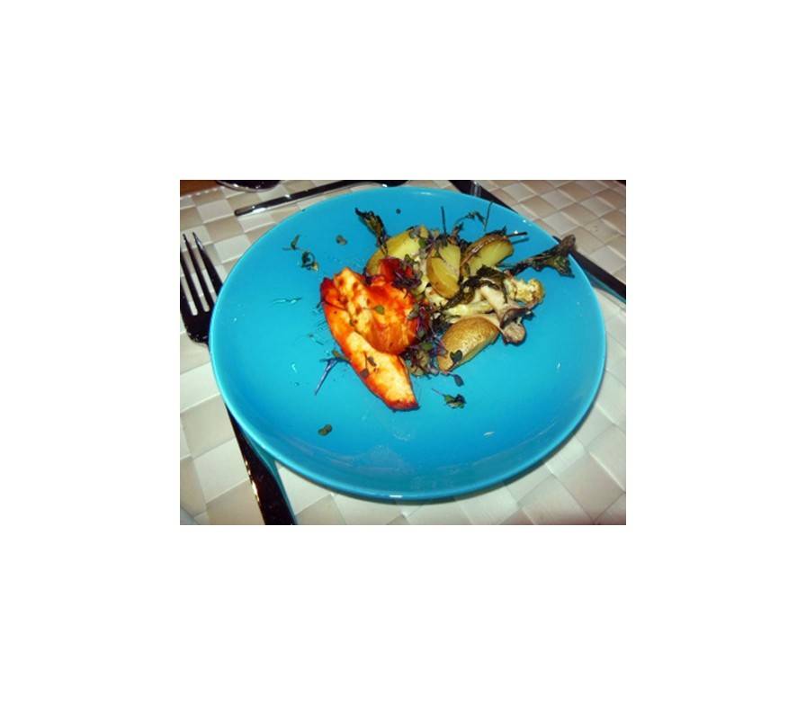 Fenchel-Rhabarber-Gemüse mit geräuchertem Halloumi Fenchel-Rhabarber-Gemüse mit geräuchertem Halloumi