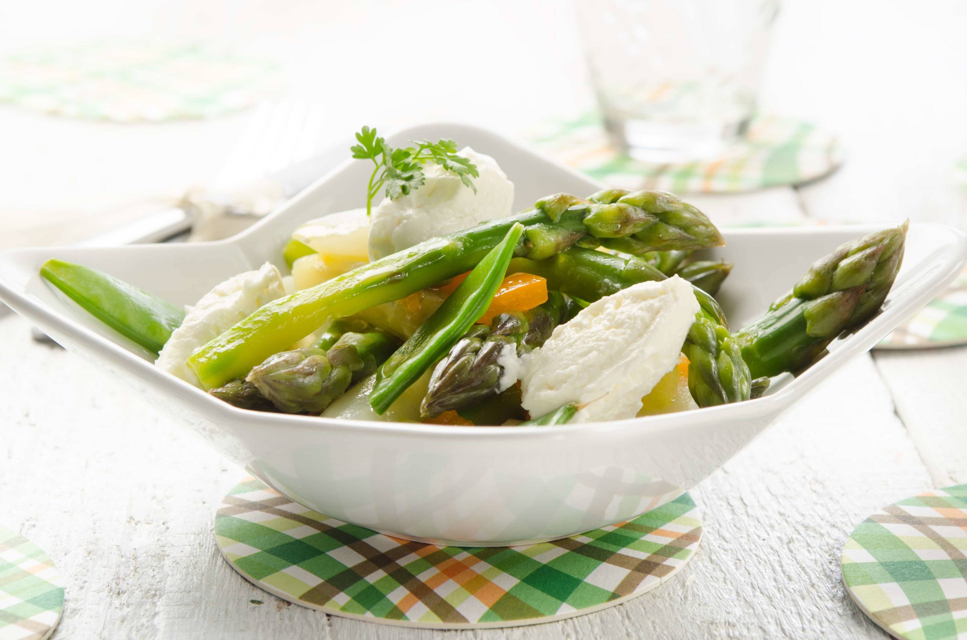Rezept für marinierte Spargel mit Brimsennockerln