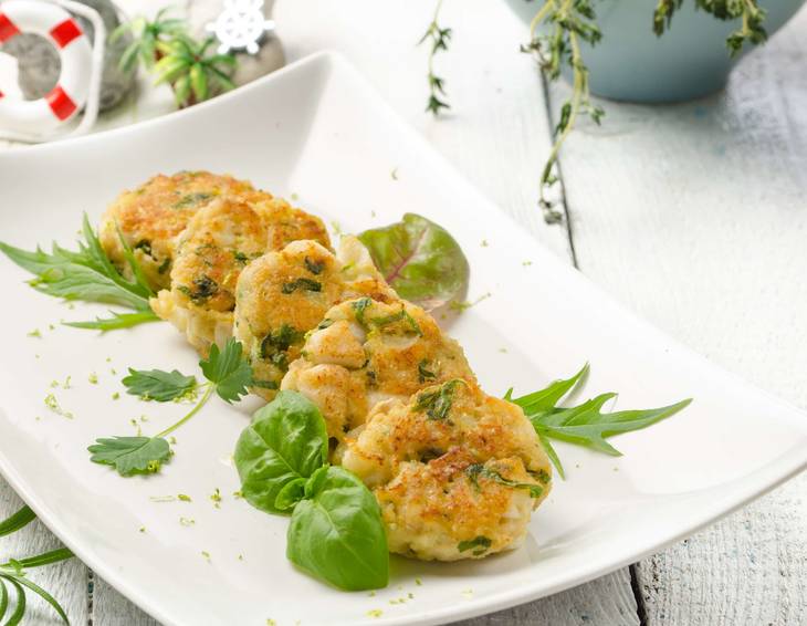 Fischlaibchen mit Gartenkräutern Fischlaibchen mit Gartenkräutern