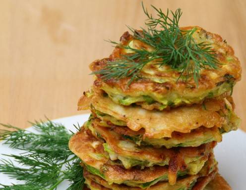 Zucchini-Dill-Puffer Rezept