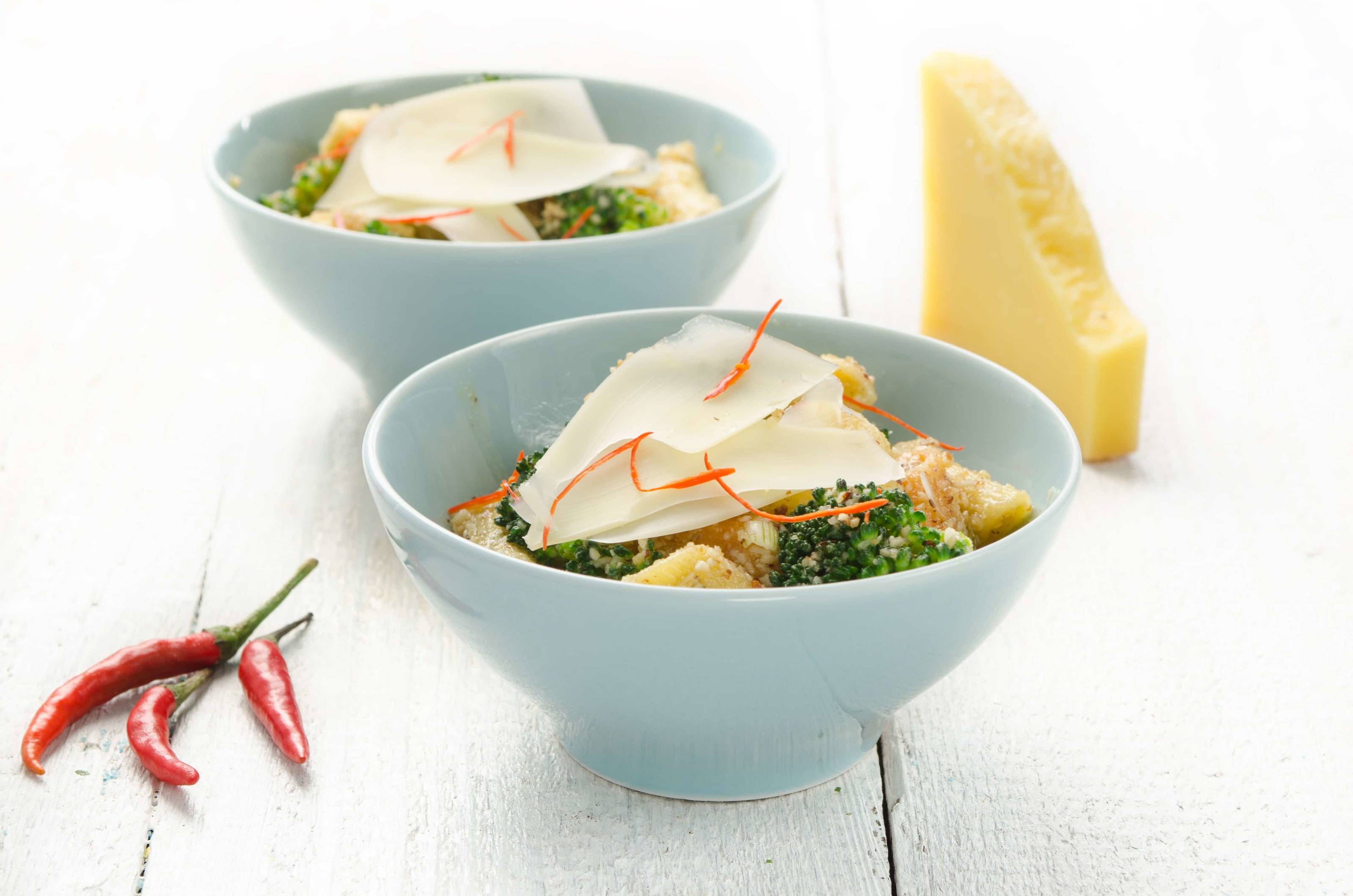 Bröselnudeln mit Brokkoli und Chili Rezept