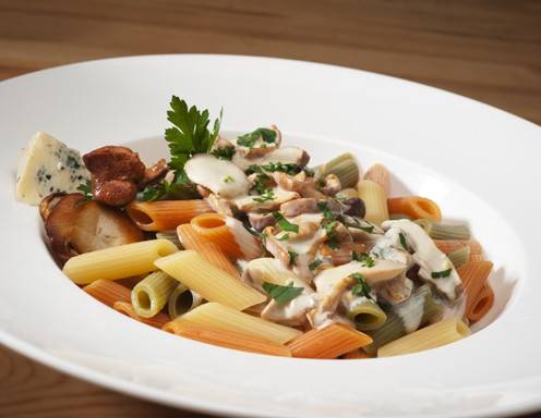 Bunte Penne mit Österkron und Wildpilzen Rezept - ichkoche.de