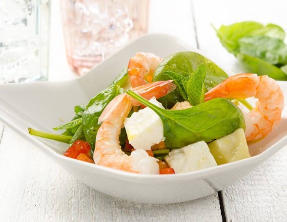 Schneller Spinat-Melonen-Salat mit Garnelen Schneller Spinat-Melonen-Salat mit Garnelen