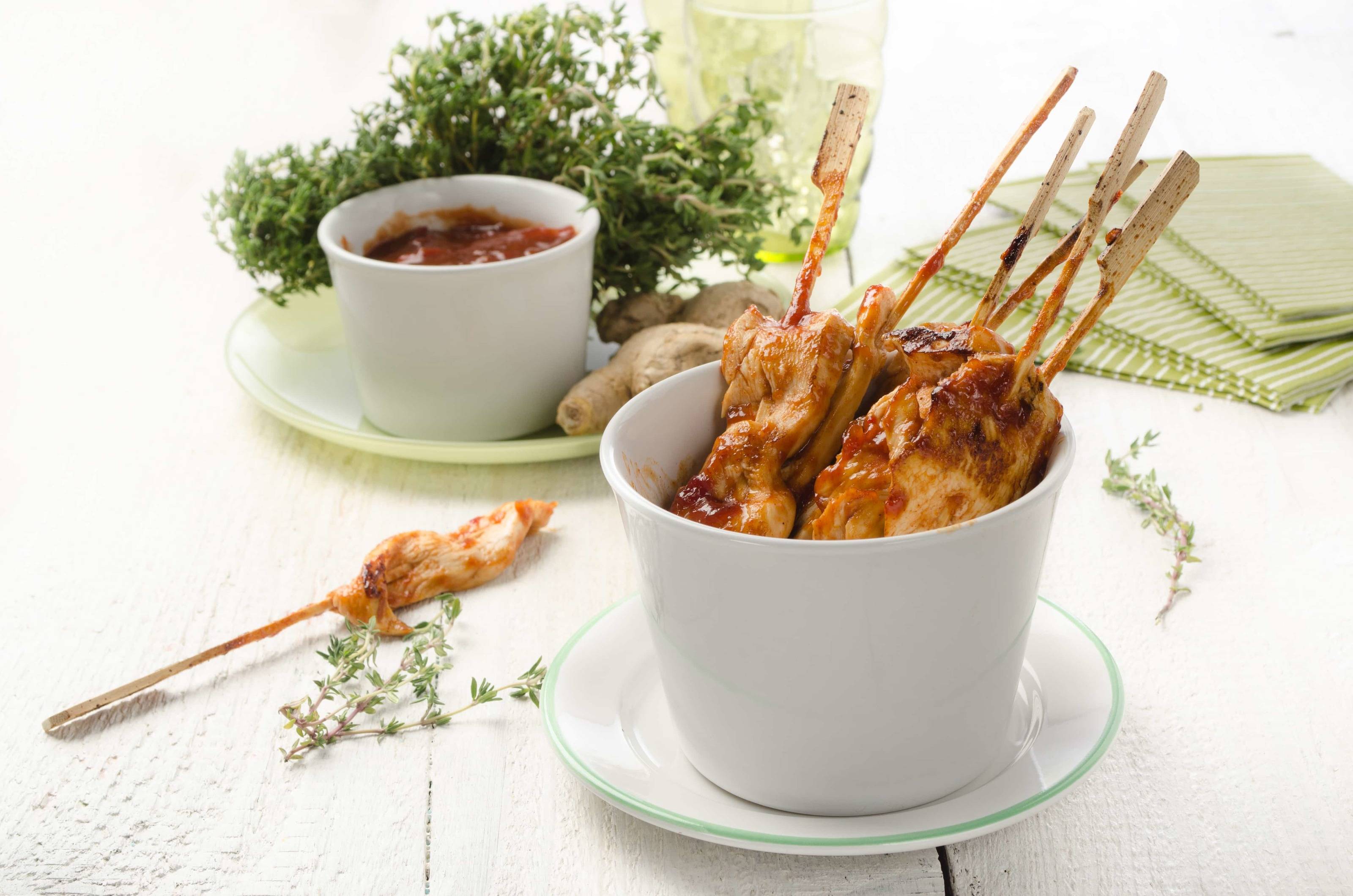Gebratene Hühnerbruststreifen mit schneller BBQ-Sauce