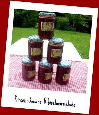 Kirsch-Bananenmarmelade mit Ribiseln