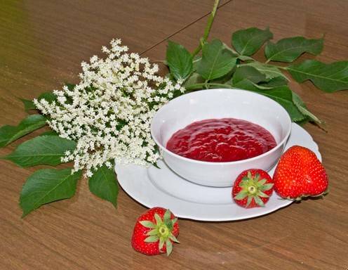 Erdbeer-Holunderblütenmarmelade Rezept