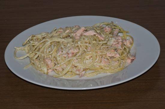 Spaghetti mit Lachssauce Rezept - ichkoche.at