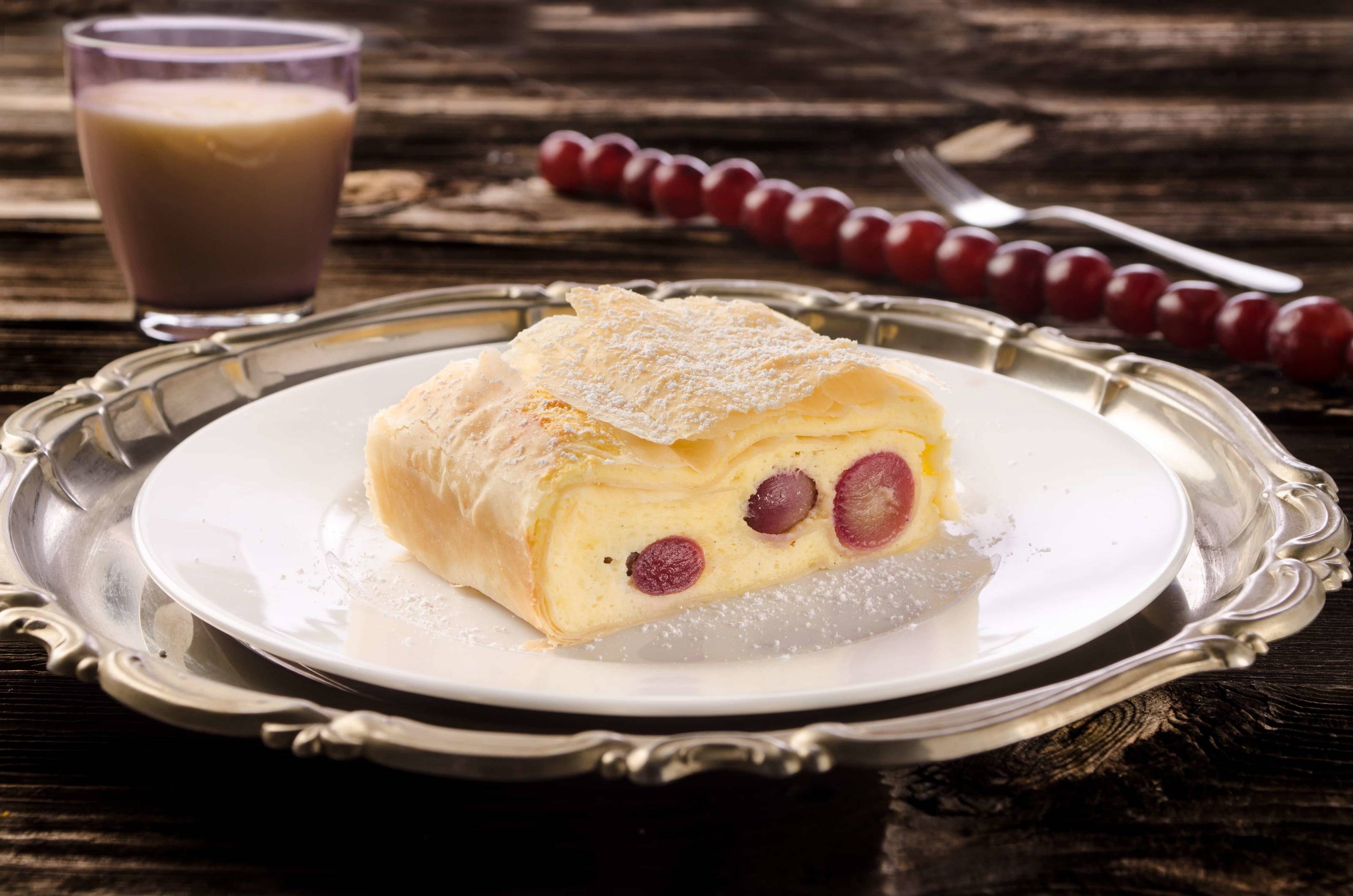 Weintrauben-Topfenstrudel