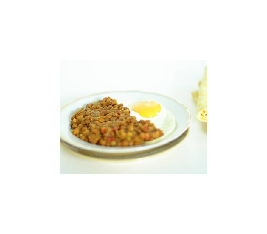 Currylinsen mit Spiegelei 