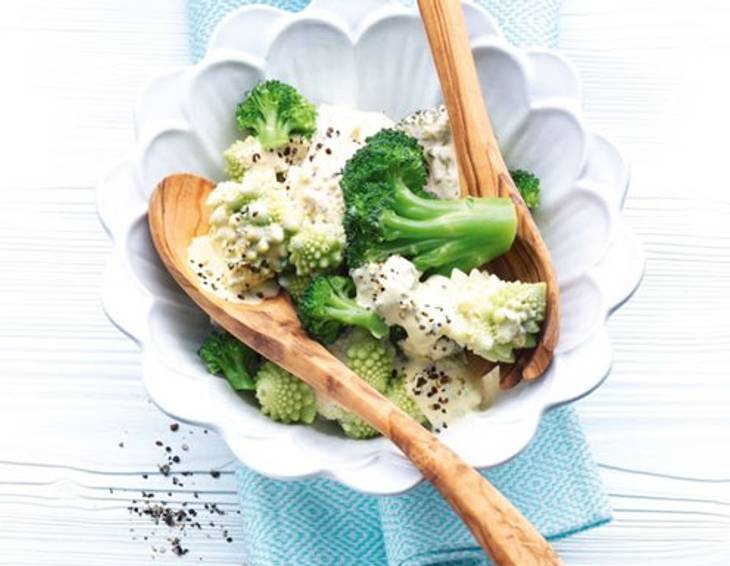 Brokkoli-Romanesco Salat aus dem Dampfgarer